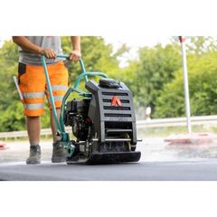  Vorwärtslaufende Rüttelplatten und Stampfer Ammann APF 15/40 Rüttelplatte 12361555